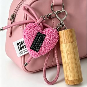 Empty deodorant container made of natural bamboo, refillable with paper tube, plastic-free, with keychain